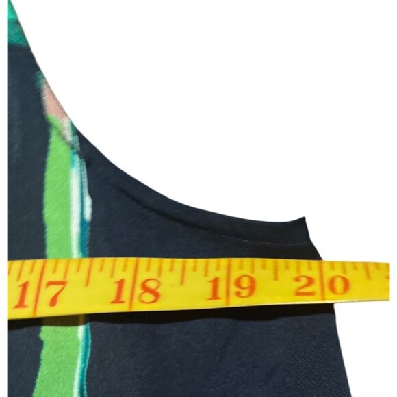 Classiques Entier Sleeveless Silk Blend Collared Top With Abstract Print - Picture 5 of 7
